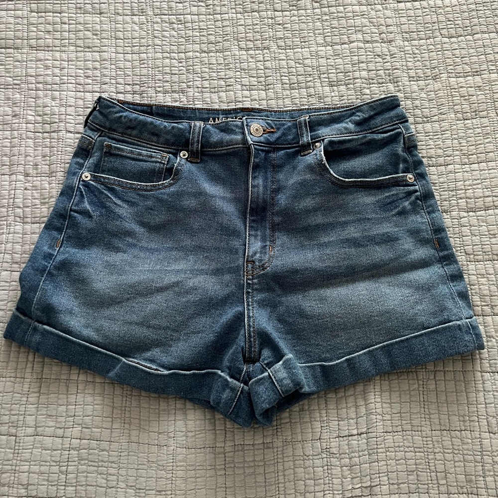 American Eagle Mom Short